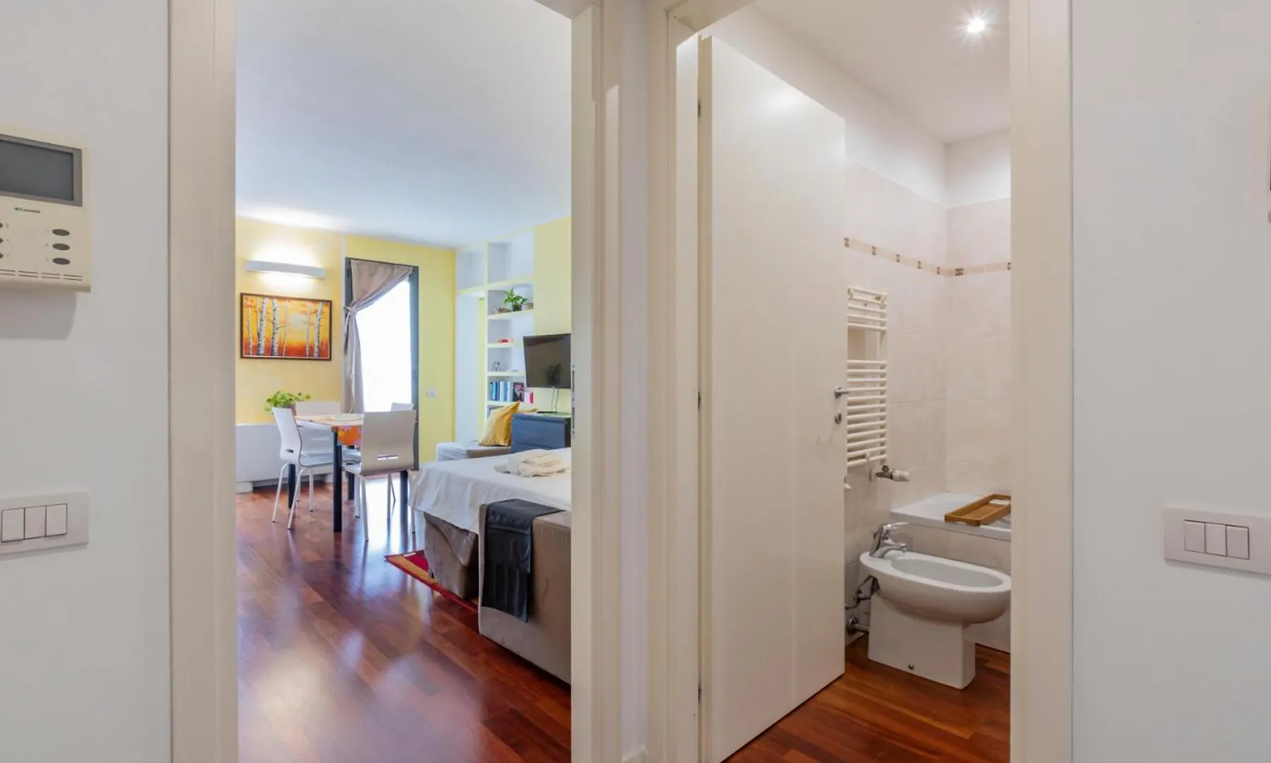 Xenia Apartments - Cozy Studio 10 Min From Linate Milaan 0*,  Italië